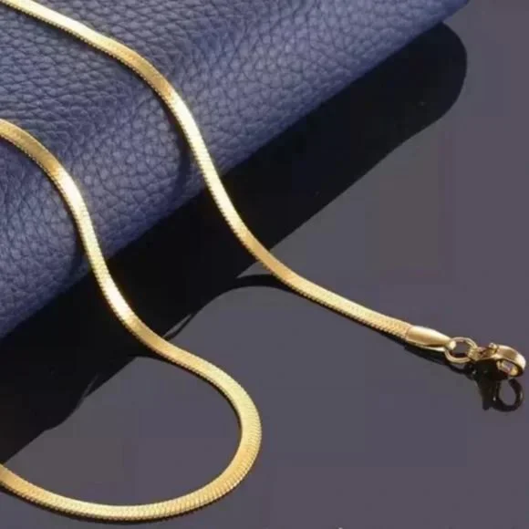 NEW GOLD HERRINGBONE FLAT CHAIN NECKLACE, NICE NECKLACE, CUTE NECKLACE - Picture 3 of 3